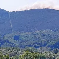 Ognjeni zublji zajeli Ren&scaron;ki vrh