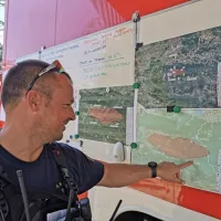 Požar nad Renčami se je ponoči spet razplamtel, a je zdaj pod nadzorom