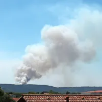 Na gori&scaron;kem Krasu je ponovno zagorelo. Na pomoč priletelo tudi voja&scaron;ko letalo pilatus.