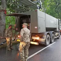 Polnjenje cistern v Planini ob reki Unici