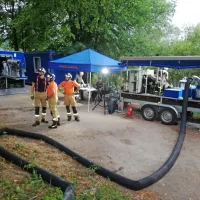 Polnjenje cistern v Planini ob reki Unici