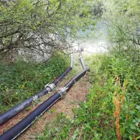 Polnjenje cistern v Planini ob reki Unici