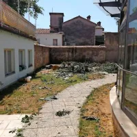 “Razgaljeni” vrt Circola čaka na temeljito prenovo.