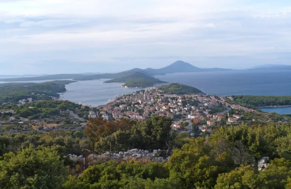 Pri Malem Lošinju je potonila jahta s štirimi tonami nafte. 
Fotografija je simbolična.