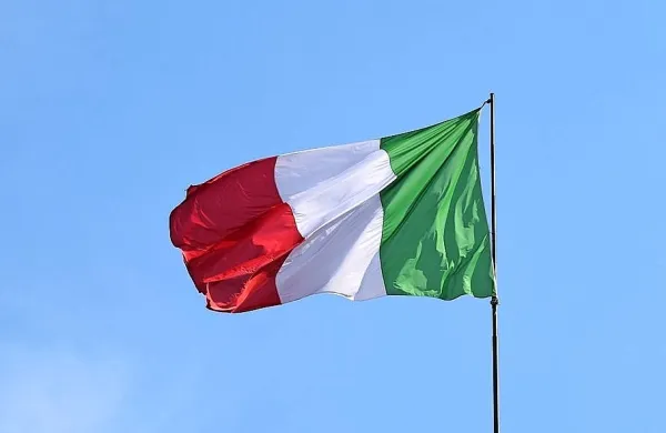 Stranke italijanske desnice s programom za nižje davke in podporo Natu