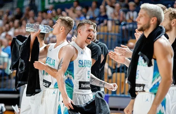Slovenski košarkarji so v prijateljski tekmi premagali Ukrajino. 
Naslednji teden jih doma čakata še dve prijateljski tekmi,  s Srbijo  
in  Hrvaško.