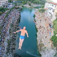 FOTO in VIDEO: Skoki z mosta v Kanalu