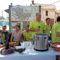 FOTO: 50 let Praznika terana in pr&scaron;uta napolnilo Dutovlje