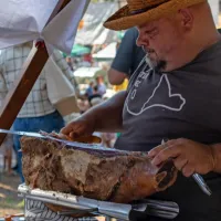 FOTO: 50 let Praznika terana in pr&scaron;uta napolnilo Dutovlje