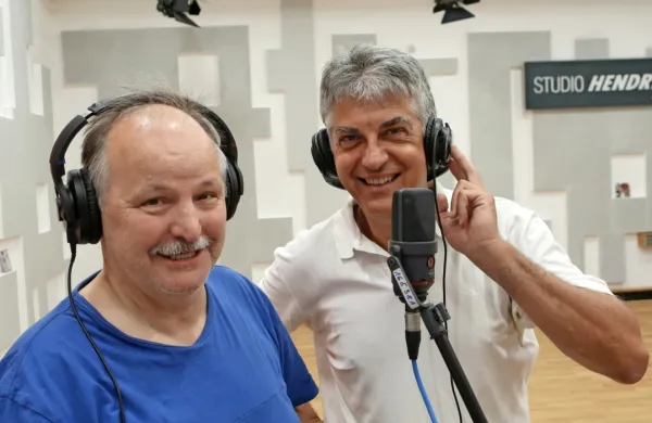Jani Kovačič in Miran Košuta sta prepesnjenega Giorgia Gabra posnela 
v koprskem studiu Hendrix.