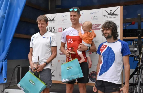 Prvi so na Široko pritekli (z leve) Simon Alič, Tomaž Kenda in 
Lucijan Zalokar.