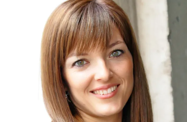 Andreja Čmaj Fakin je z novinarskim delom nadaljevala tudi 
kasneje, ko je že bila ministrova glavna predstavnica za stike z 
javnostmi. 