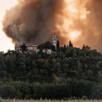 Za razstavo zbirajo fotografije požara