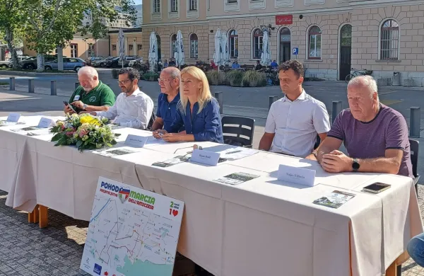 Pohod prijateljstva se po 30 letih vrača: v nedeljo se bo začel in 
končal na Trgu Evrope, kjer so na včeraj napovedali. 