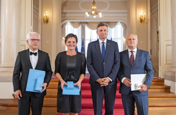 Priznanje tudi Pipenbaherju in Anki Lipu&scaron;ček Miklavič