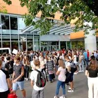 Novogori&scaron;ke &scaron;olske klopi zasedlo 2960 učencev