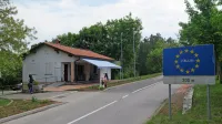 Na komenski občini iščejo zasebnega vlagatelja, ki bi v neposredni 
bližini mejnega prehoda Gorjansko zgradil vinsko letovišče.