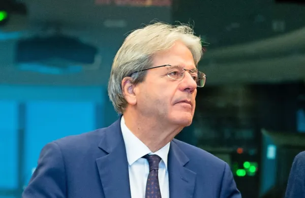 Gentiloni je spomnil, da so skladišča plina v Evropski uniji 