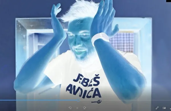 “Kaj si to naredil, 'scary' si,” je Roškar dejal, ko je videl Avdića.