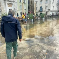 V Piranu so bili najboljša obutev gumijasti škornji.