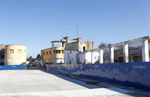Na območju nekdanje tovarne Argo načrtujejo Hišo ribiške industrije.