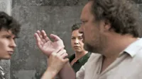   V filmu  A ti mene vidiš? igrajo tudi (z leve) Miha Košec, Irena Kovačević in Primož Pirnat. 
