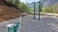 Trim steza  se bo povezovala z  grajsko in gozdarsko učno potjo do 
vrha vzpetine z ostalinami  gradu. 