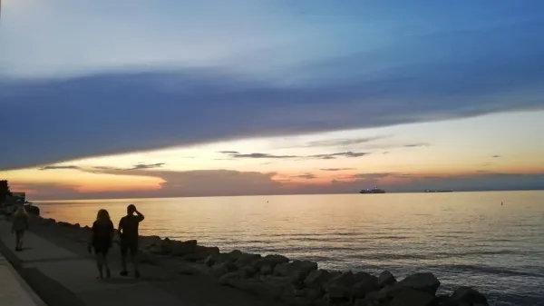 

Naj vas ne vznemiri, če si sanj ne morete zapomniti vsak dan.


