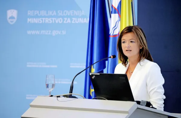 Tanja Fajon imenovala pet posebnih odposlancev