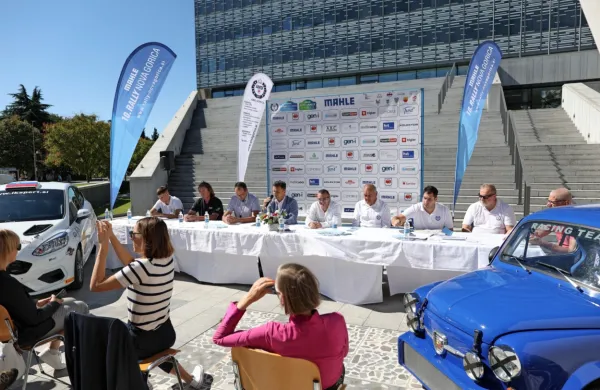 Včerajšnji utrinek s predstavitve novogoriškega relija. 