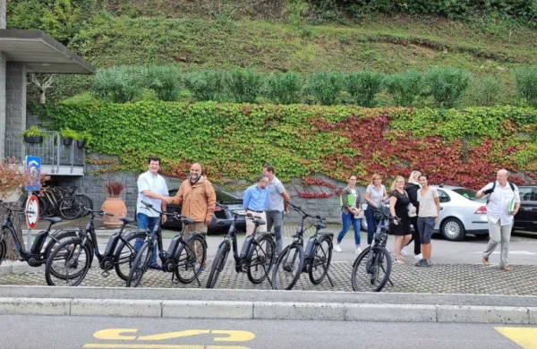 Krajinski park Strunjan ima  nove usmerjevalne table, dodatno 
opremo za center za obiskovalce in tudi električna kolesa.