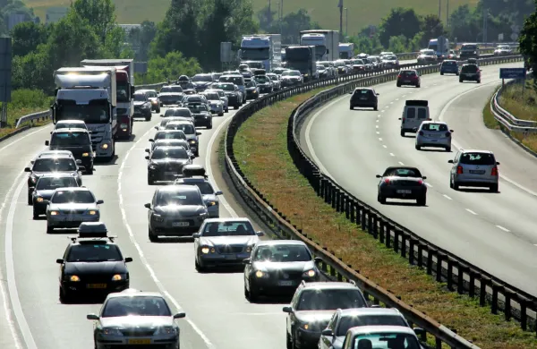 Na primorski avtocesti dalj&scaron;i zastoj