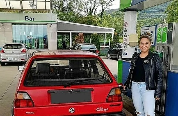 Opolnoči se bodo znova znižale cene bencina in dizla na bencinskih servisih zunaj avtocest. Foto: Arhiv Polona Žerovec