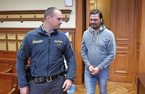 

Aleš Semolič 