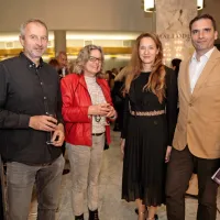 Komenski in novogoriški župan Erik Modic in Klemen Miklavič z 
boljšima polovicama