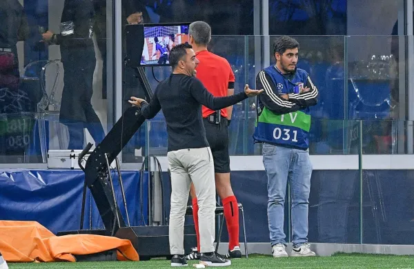 Xavi (levo), Vinčić (v sredini)  in videoposnetki na San Siru.  