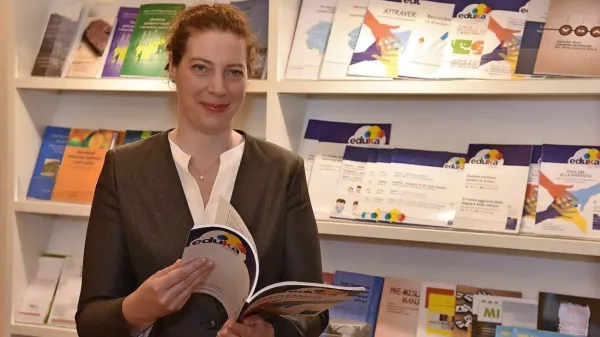  Dr. Zaira Vidau je predstavila položaj narodnih in jezikovnih 
skupnosti s pomočjo animiranih filmov.