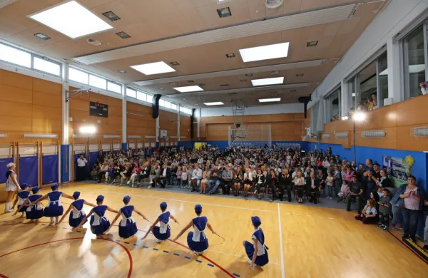 Osnovna šola Dušana Bordona v Semedeli je v četrtek praznovala 
50. obletnico.