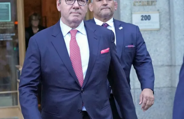 Kevin Spacey po ponedeljkovi obravnavi na newyorškem sodišču