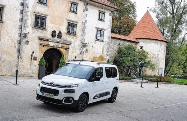 Za pot po stari dolenjski cesti smo izbrali Citroenovega berlinga, ki 
je imel dizelski pogon. Zdaj je ta na voljo tudi z električnim 
motorjem.