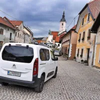 Prečkali smo tudi Višnjo goro z izrazito lepim mestnim jedrom.