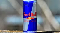 V 78. letu starosti je v soboto umrl ustanovitelj podjetja Red Bull 
Dietrich Mateschitz.