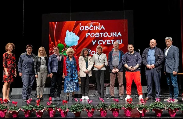 Nagrajenci letošnje akcije Občina Postojna v cvetju 