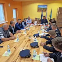 Ministrica  za  notranje  zadeve  Tatjana Bobnar  se  je  s  sodelavci  v  
ponedeljek  srečala  s  predstavniki  koprske  občine  in  obmejnih  
krajevnih  skupnosti.  