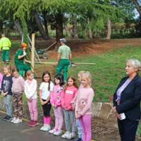 Park na Debelem rtiču bogatej&scaron;i za 25 vednozelenih cipres