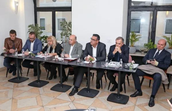 Tiskovne konference so se udeležili tudi izolski, koprski in piranski župan.