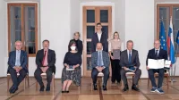  Fundacija Univerze v Novi Gorici   je  s spominskimi listinami 
nagradila donatorje in razglasila prejemnike štipendij ter nagrad.
