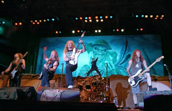 Iron Maiden so si za začetek turneje izbrali Slovenijo. 