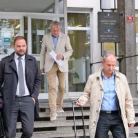 Sodnica novogoriškega okrožnega sodišča Andrejka Luznik je 
začetek glavne obravnave razpisala v marcu 2023.