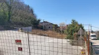 Dotrajan objekt je sklad porušil že lani, zdaj  ima končno pravnomočno gradbeno dovoljenje za gradnjo novega. 